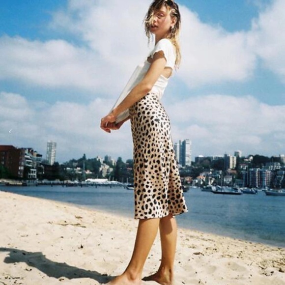 Sexy 100% Silk Leopard Print Midi Skirt NEW!! - Picture 1 of 8